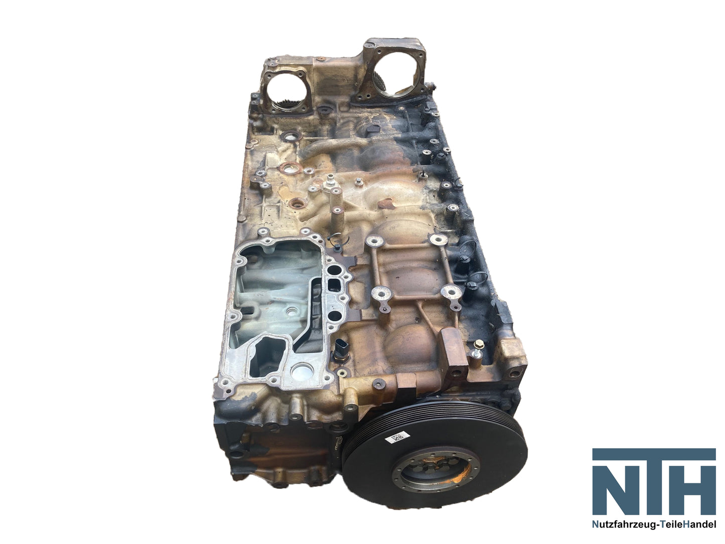 Om 470 Motor in Einzelteilen