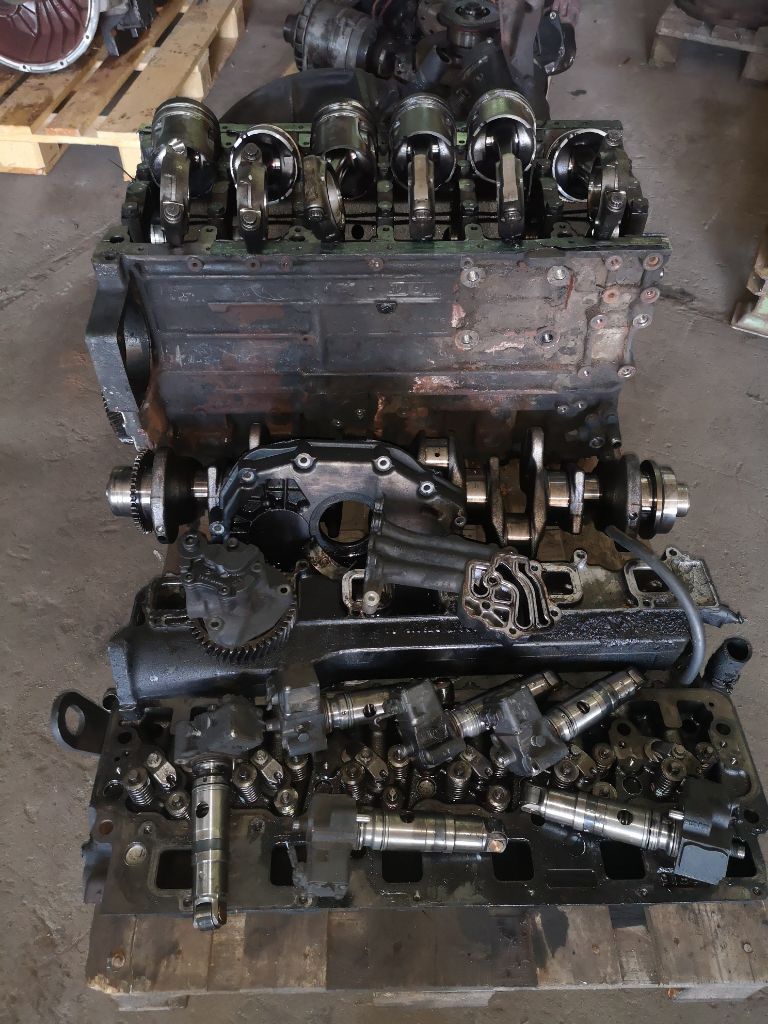 Diverse Ersatzteile für Mercedes Benz OM 906