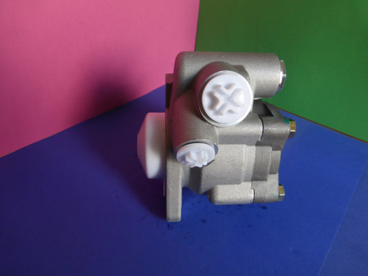 Servopumpe MAN 81.47101-6136